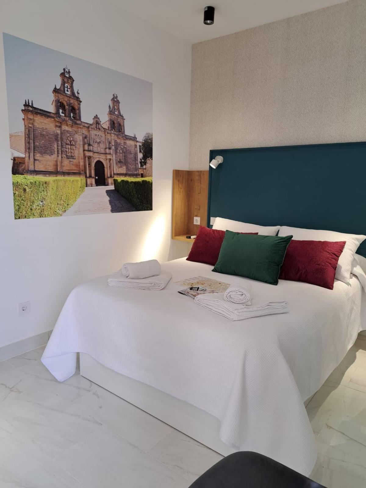 Vival Rastro Deluxe Apartment Ubeda  Bagian luar foto